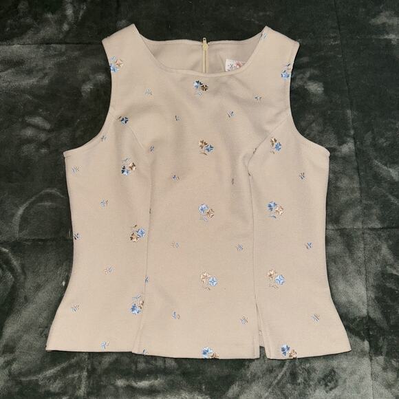 XOXO VTG Blouse Top Womens Medium Beige Embroidered Floral Back Zip Cottage Core - Picture 8 of 8